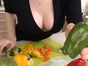 Mở rộng "cô bé" của vợ tôi cho mọi người vào ngày 1 tháng 6 sẽ là món quà tuyệt vời nhất, phải không?