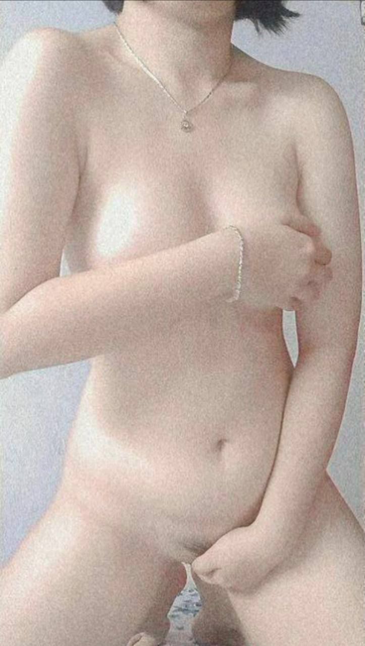 SYKH-066 Khi tôi bảo vợ xem tôi thủ dâm, cô ấy bắt đầu mút dương vật của tôi với đôi mắt đẫm lệ. TẬP 3